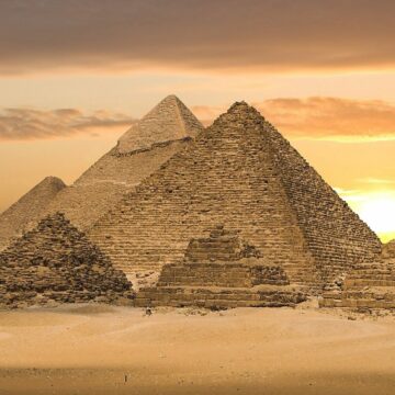 ¿Cómo fueron construídas las pirámides?